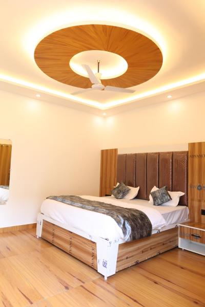 Sanjhi Haveli Corbett - Kaladhungi