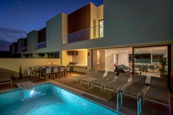 Villa Marivital I Luxury I Heated Pool I Old Town - Portugal
