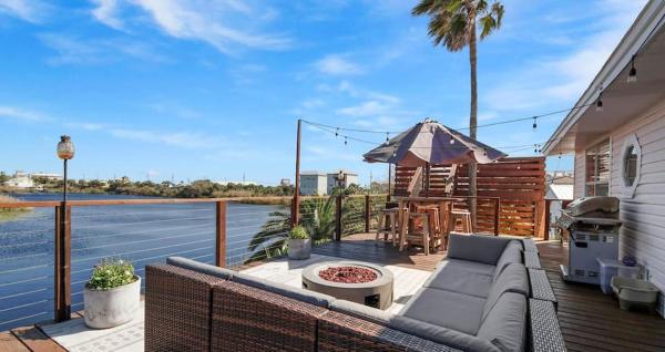 6br Lakefront Home W/ Game Room | Near The Beach - Panama City Beach, FL