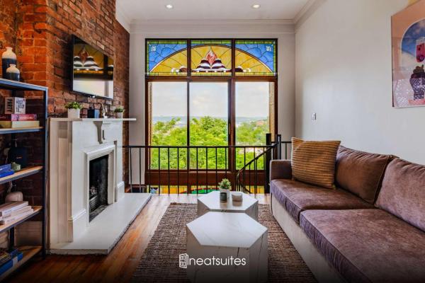 4br Bridal, Group Retreat - Walkable - Skyline Views - Cincinnati, OH