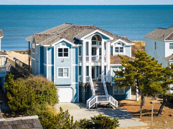 Nautigal - Village At Nags Head, Luxury Oceanfront, Pool, Hot Tub, Elevator, Pets Ok, Putting Green - Manteo, NC