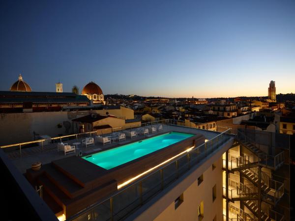 Na zdjęciu widoczny jest obiekt Hotel Glance In Florence położony w mieście Florencja.