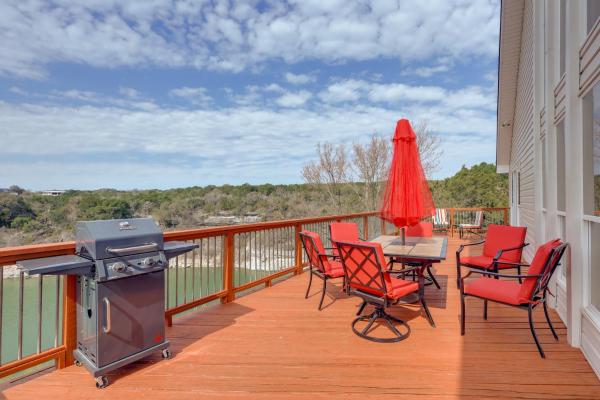 Panoramic Lake Belton Views: Home Near Marina - Temple, TX