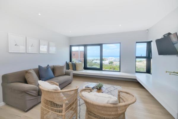 Fynbos Hill Apartment At The Southernmost Point Of Africa - Struisbaai