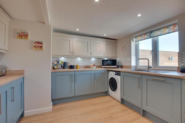 Foto 9: 2 Bed in Whitby oc-w449