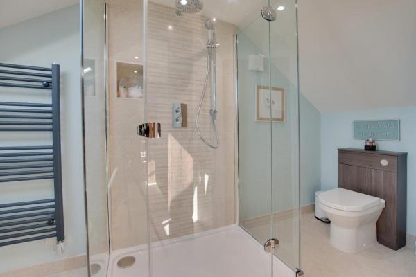 Foto 8: 2 Bed in Whitby oc-w449