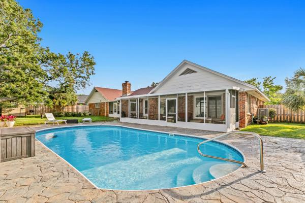 Dog-friendly Home With Private Pool & High-speed Wifi - Near Beach & Boat Launch - Pensacola Beach, FL