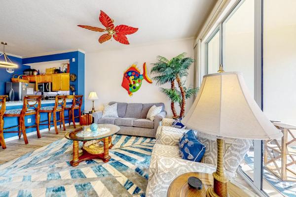 Lovely Home With Pool & Gulf Views Covered Parking Bikes & Pickleball - Alys Beach, FL