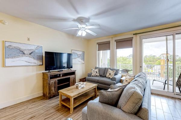 Sunny Condo With Pools Hot Tub Tennis Court Grilling Area Balcony - Miramar Beach, FL