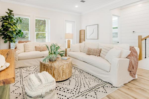 Dog-friendly Home With Community Pool Flat Top Grill And Custom Coffee Bar - Rosemary Beach, FL