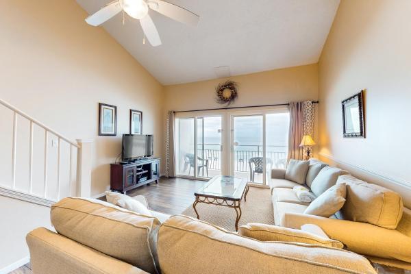 Oceanfront Condo With Ac Wifi Pool & Seasonal Beach Service - Destin, FL