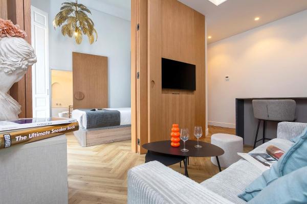 Global Adriano Luxury - Sevilla