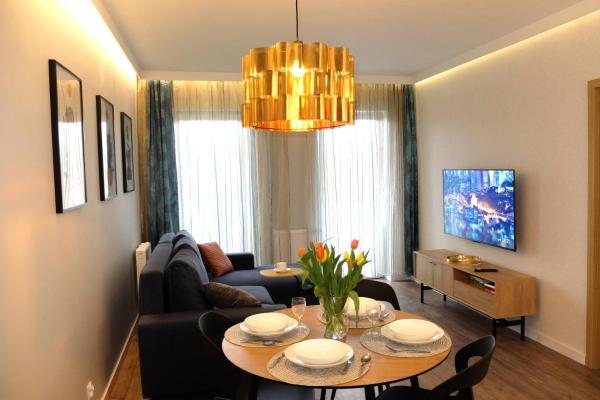 Apartament Tolka Z Balkonem I Garażem Podziemnym Gratis - Náchod