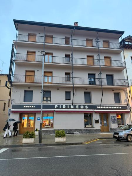 Hostal Pirineos Ainsa - Aragona