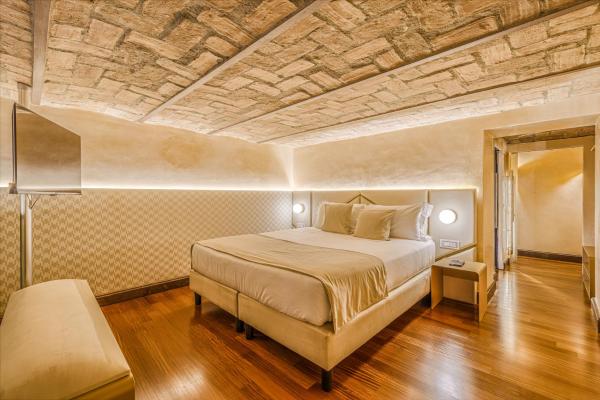 Home At Rome Luxury Navona Suites - Ciudad del Vaticano