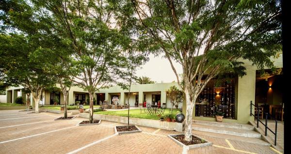På billedet ses objektet Hadassa Guest House beliggende i byen Otjiwarongo.