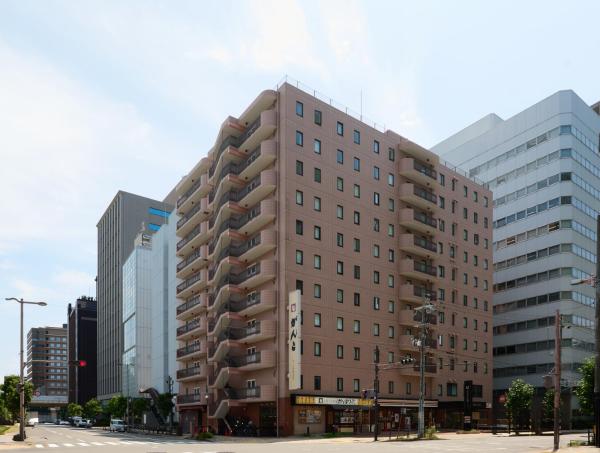 På billedet ses objektet Via Inn Shin-Osaka West beliggende i byen Osaka.