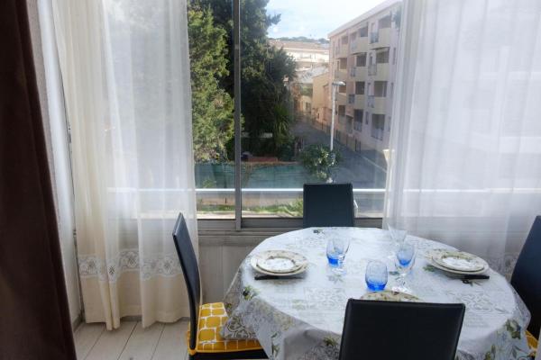 Central Apartment Near The Beach - Grimaud