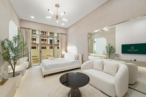 På billedet ses objektet FIRST CLASS Studio Classy Comfort Pearl House beliggende i byen Dubai.