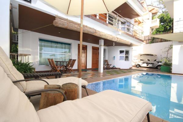 Na fotografii je vidět objekt Bluewaves Westcliff Villa nacházející se ve městě Boracay.