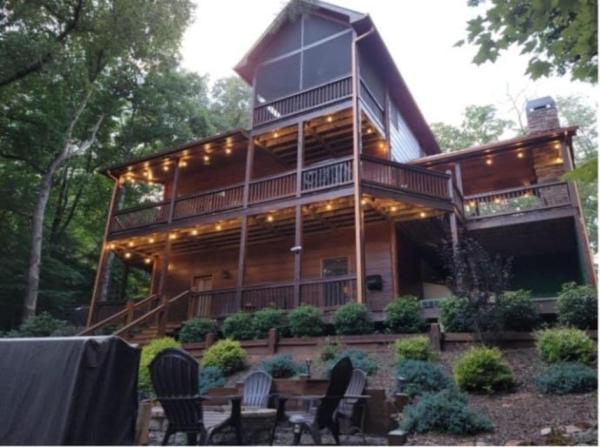 No Agenda Cabin Pet Friendly Blue Ridge Cabin - Blue Ridge, GA