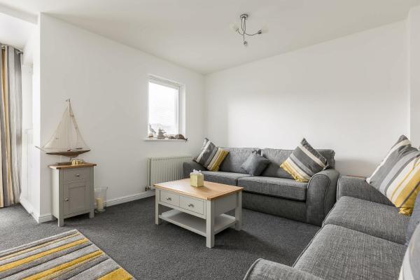 Just Beachy - Moments From Hamworthy Beach And Park - Bournemouth