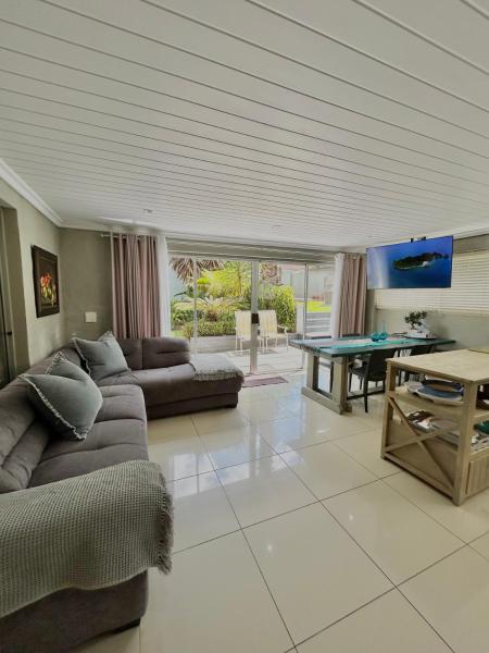 A la foto es mostra l'objecte Little fern self catering situat a la ciutat de George.