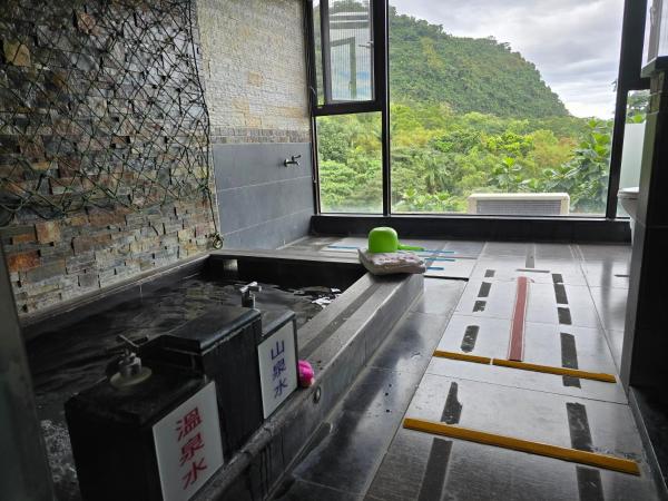 Kuva 1: 礁溪景觀溫泉會館