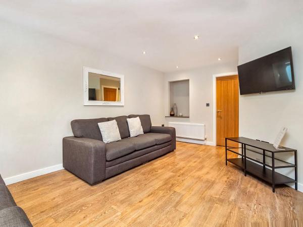 4 Monkbar Mews - Uk2693 - York