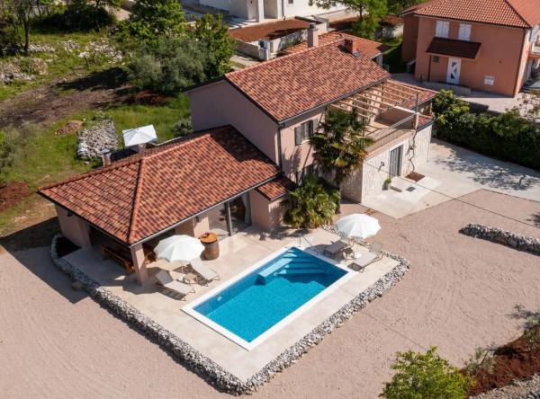 Villa Ulika With Pool - Malinska