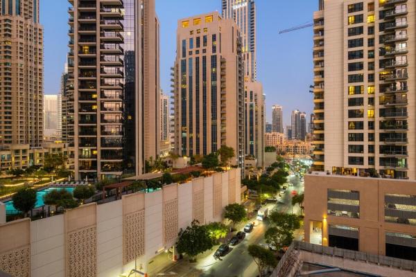 Na fotografii je vidět objekt FIRST CLASS 2BR Elegance Walk to Dubai Mall nacházející se ve městě Dubaj.