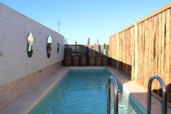 A la foto es mostra l'objecte Riad La Sarrazine Privatisation complète Maison de famille à Marrakech situat a la ciutat de Marràqueix.