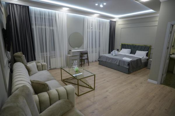 Στη φωτογραφία φαίνεται το αντικείμενο Khars Hotel που βρίσκεται στην πόλη Pemzashen.