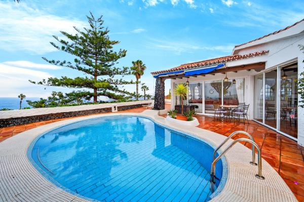 Villa With Moorish Charm And Panoramic Ocean Views - Los Realejos
