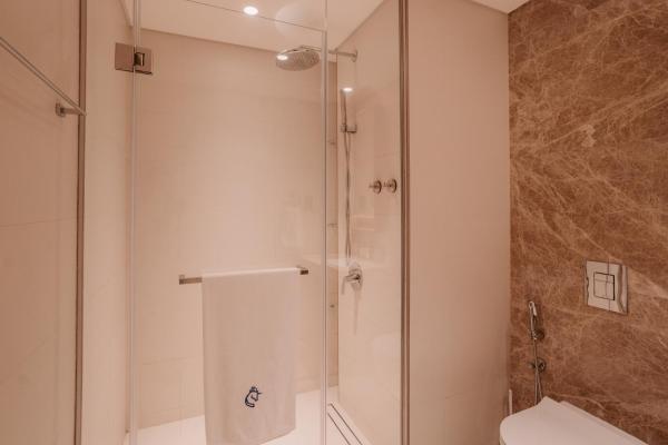 På billedet ses objektet Coastal-Style 1BR, Grand Bleu Tower 2 beliggende i byen Dubai.