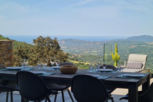 Mini Villa Climatisée Vue Mer Wifi Avec Piscine Chauffée De Avriloctobre - Propriano