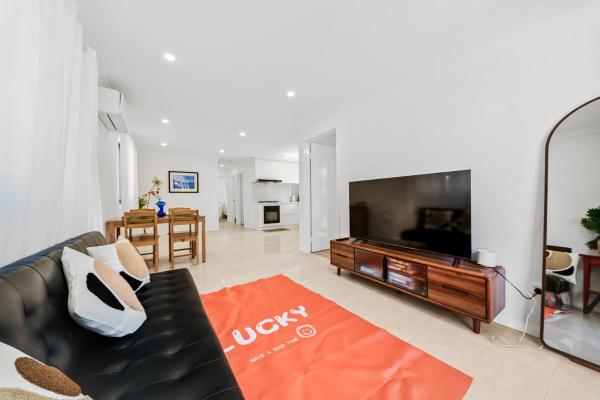 Nella foto è visibile l'oggetto Aurora Airport House-Free Parking, Easy Transit nr Optus Stadium, casino, shopping center situato nella città di Perth.