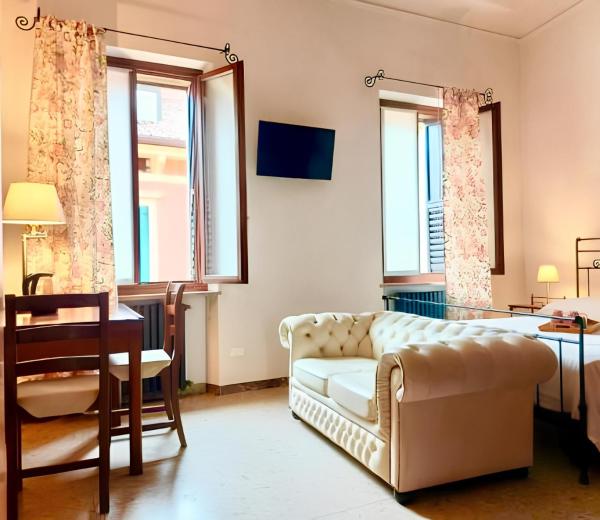 Elle Palace - Simply Elegant - Verona