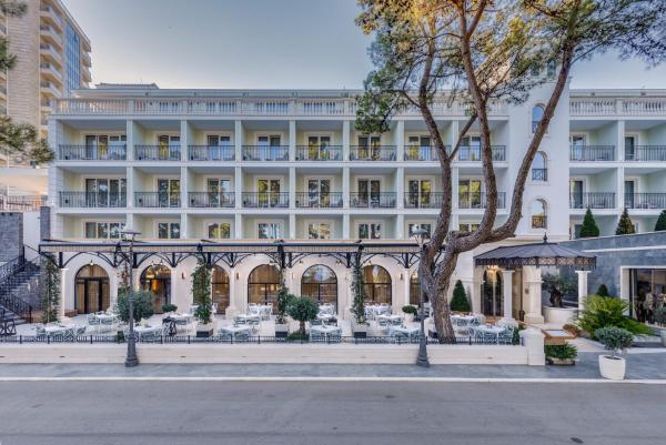 Crowne Plaza Budva by IHG, Budva