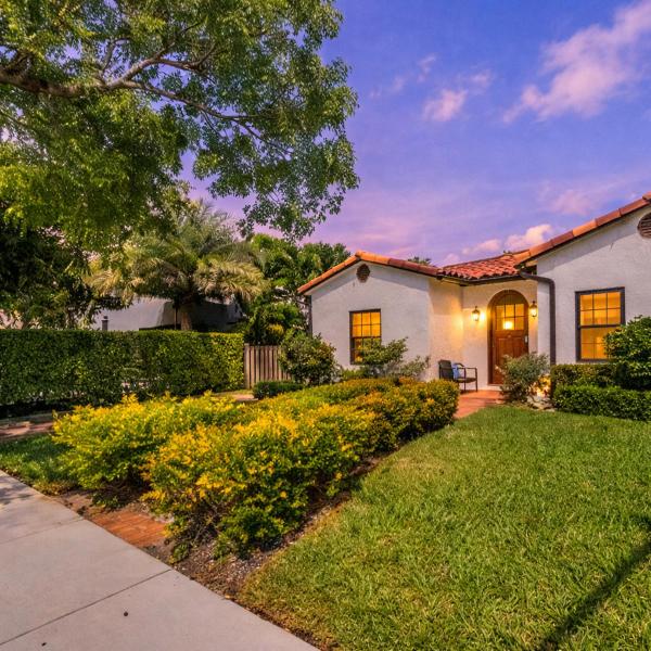 Private Compound Near Beach W Casita - Palm Beach, FL