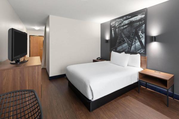 Queen Σουίτα - Μη Καπνιζόντων — 23 m² - Super 8 by Wyndham Trois-Rivieres