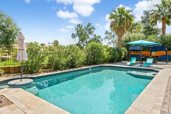 Dog-friendly Gem Near Golf Course W Private Pool, Fast Wifi And Central Ac - Avondale, AZ