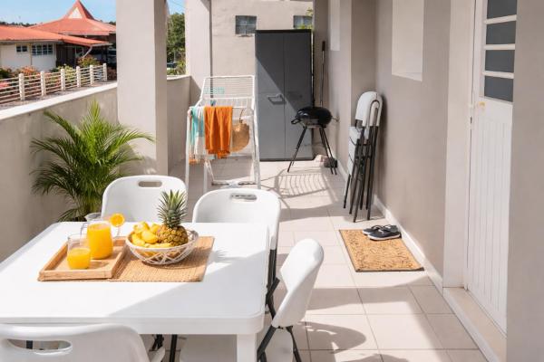 T3 Climatisé Avec Terrasse Proche Plages - Martinique