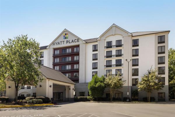 På billedet ses objektet Hyatt Place Atlanta Airport South beliggende i byen Atlanta.