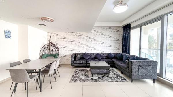 Στη φωτογραφία φαίνεται το αντικείμενο Elegant 2 Bedroom Duplex Apartment Pacific Al Marjan Island που βρίσκεται στην πόλη Ρας Αλ Καϊμά.