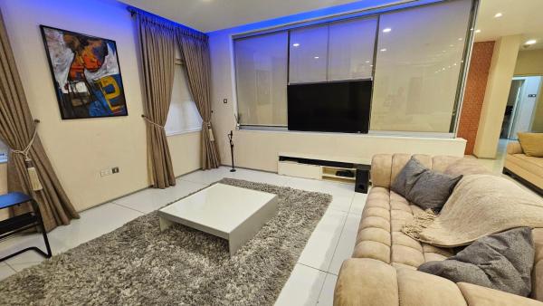 A la foto es mostra l'objecte Impeccable 3-Bed luxury Apartment in ikoyi Lagos situat a la ciutat de Lagos.