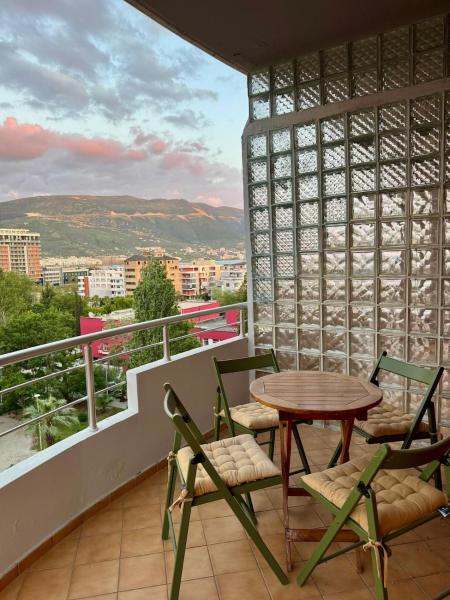 Fotografie 3: Mountain & Beach View, Large Balcony Flat in Vlorë