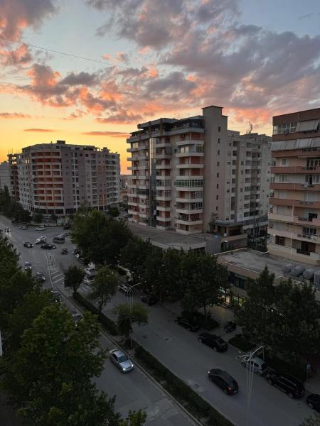 Fotografie 7: Mountain & Beach View, Large Balcony Flat in Vlorë