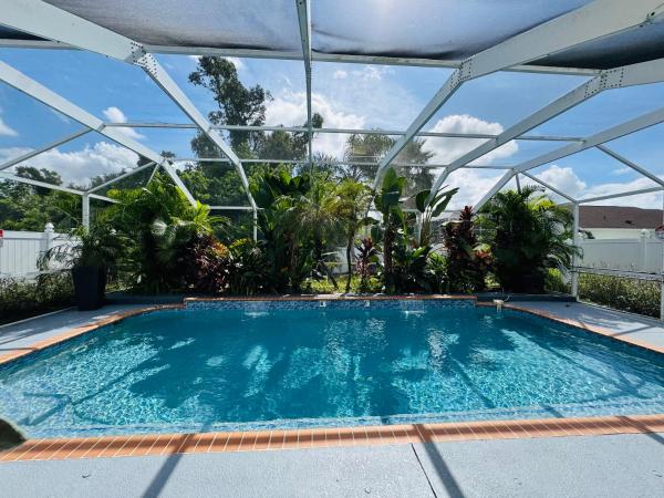Kuvassa näkyy kohde Paradise Pool heated Home near Siesta Key & IMG Academy, joka sijaitsee kaupungissa Bradenton.