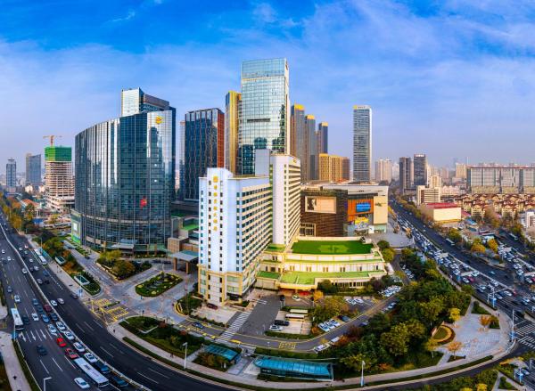 Kuvassa näkyy kohde Shangri-La Qingdao, joka sijaitsee kaupungissa Fushansuo.